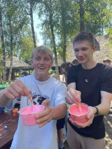 d2feb47f 4e05 4421 9ce5 9c07c30f106b